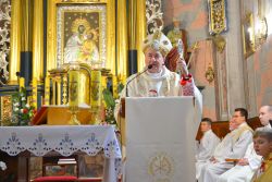 Czytaj więcej: Uroczysta Msza św. pod przewodnictwem Biskupa...